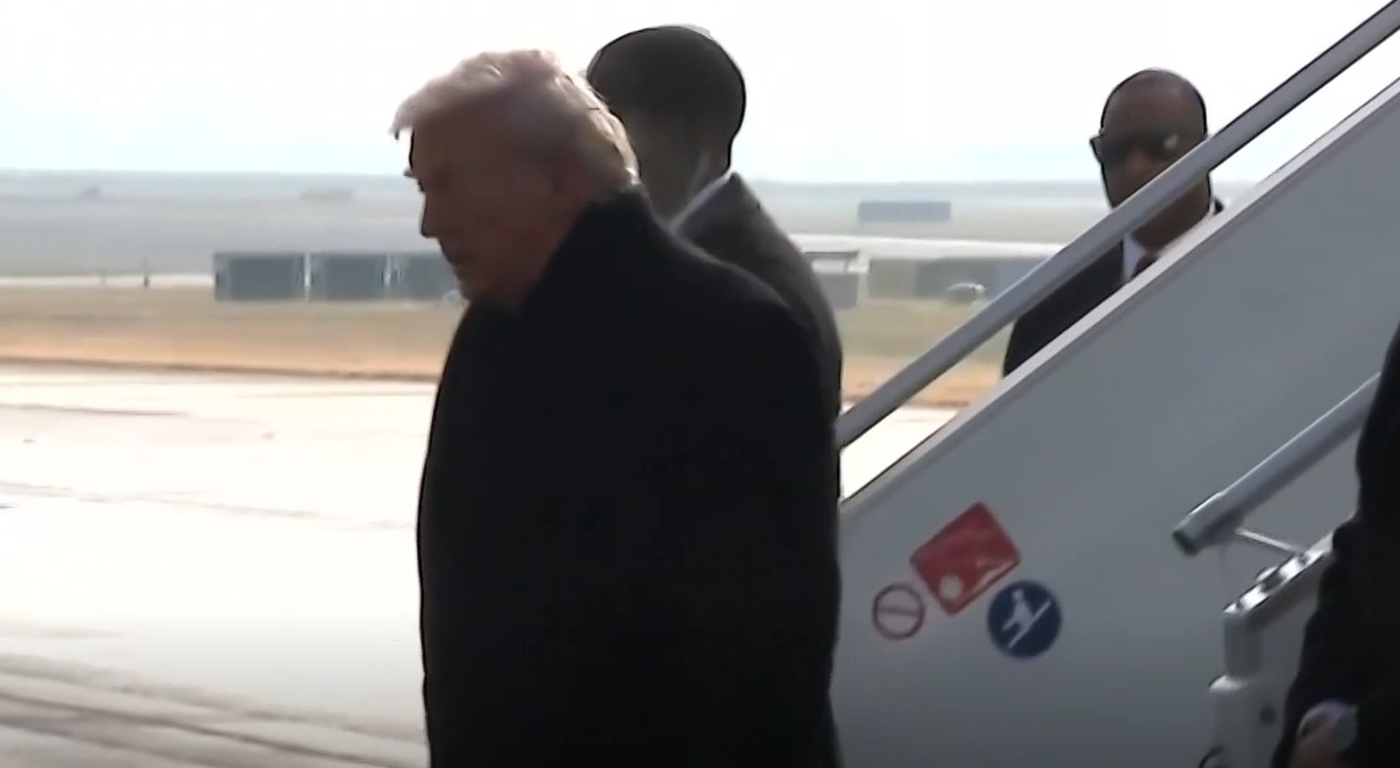 Trump a ajuns la Davos